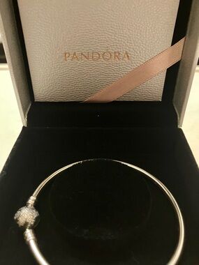 Pandora Silver Unique Snowflake Limited Edition Bangle Bracelet